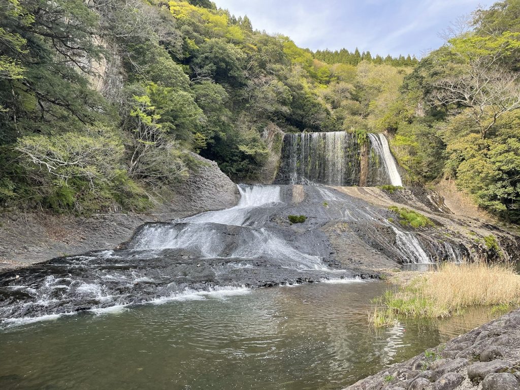 Ryumon Falls in Kokonoe Town 02